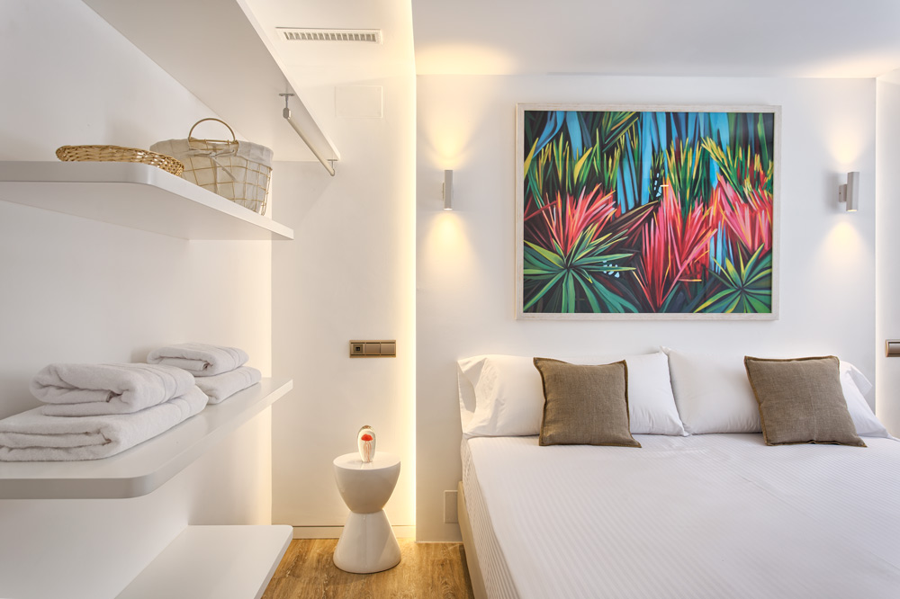 4 bedrooms en suite, wifi, netflix, bbq, private pool, beautiful mountain views