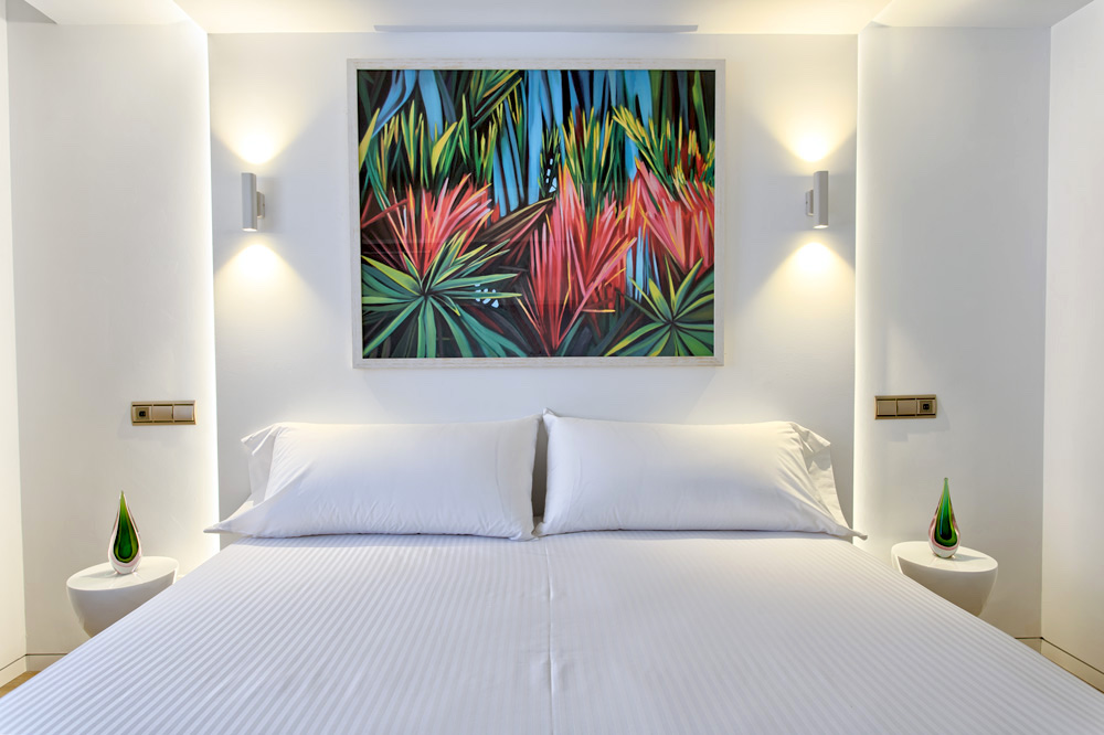 4 bedrooms en suite, wifi, netflix, bbq, private pool, beautiful mountain views