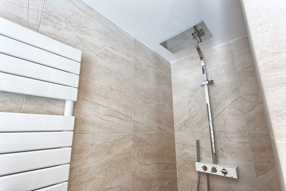 4 bedrooms en suite, wifi, netflix, bbq, private pool, beautiful mountain views