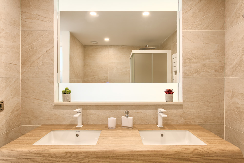 4 bedrooms en suite, wifi, netflix, bbq, private pool, beautiful mountain views