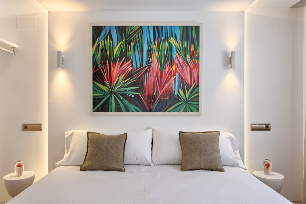 4 bedrooms en suite, wifi, netflix, bbq, private pool, beautiful mountain views