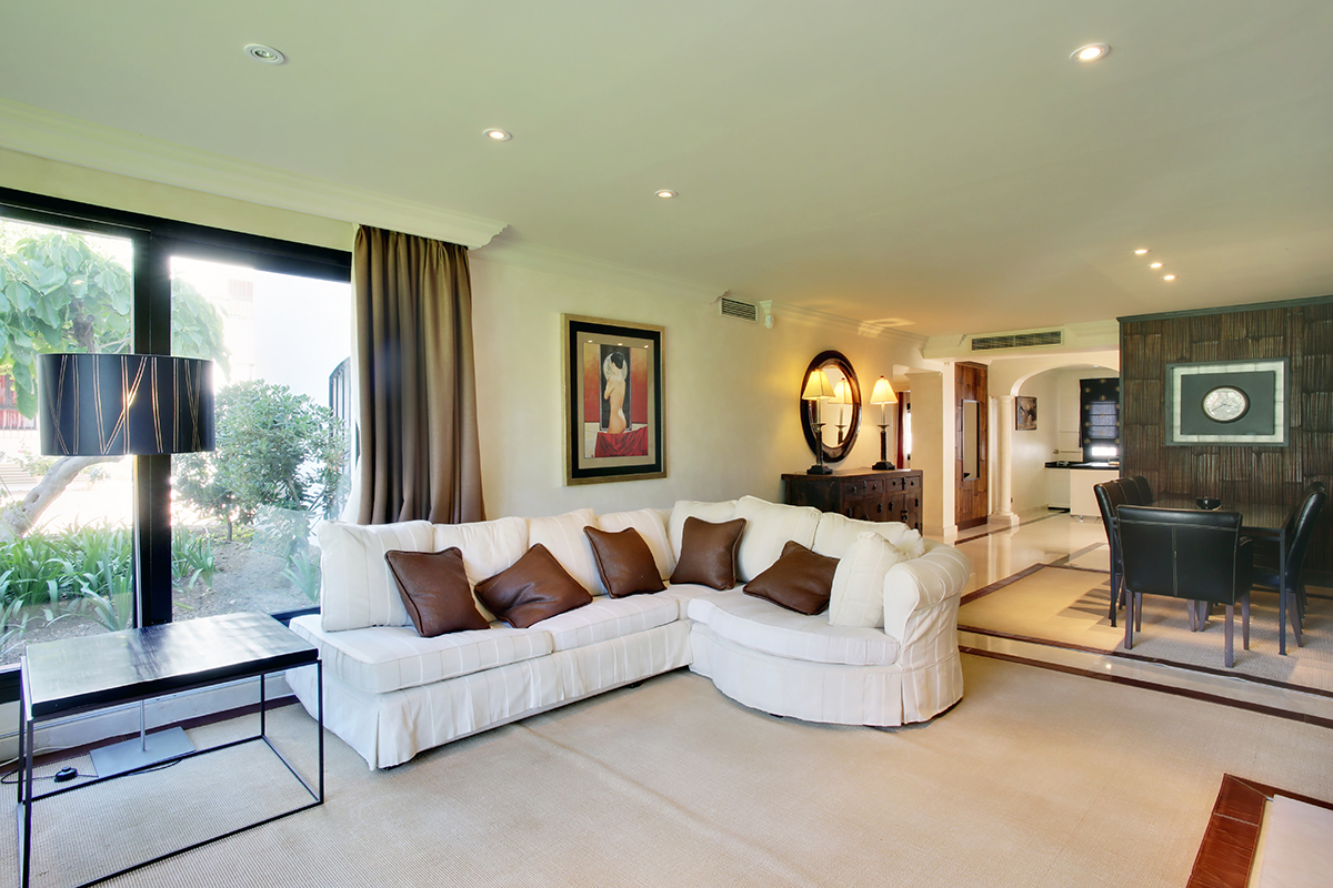 Two Bedrooms Ground floor apartment in Playa del Duque, Puerto Banus