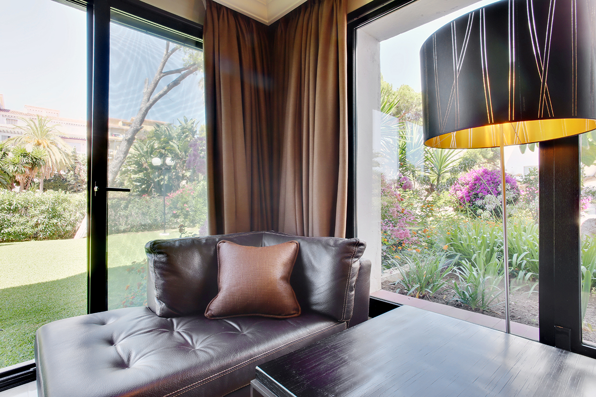 Two Bedrooms Ground floor apartment in Playa del Duque, Puerto Banus