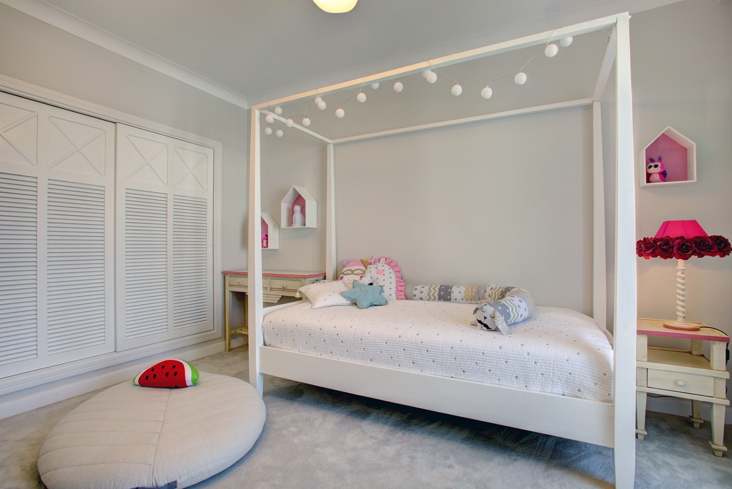 Playas del Duque 3 bedrooms Apartment, plus staff bedroom