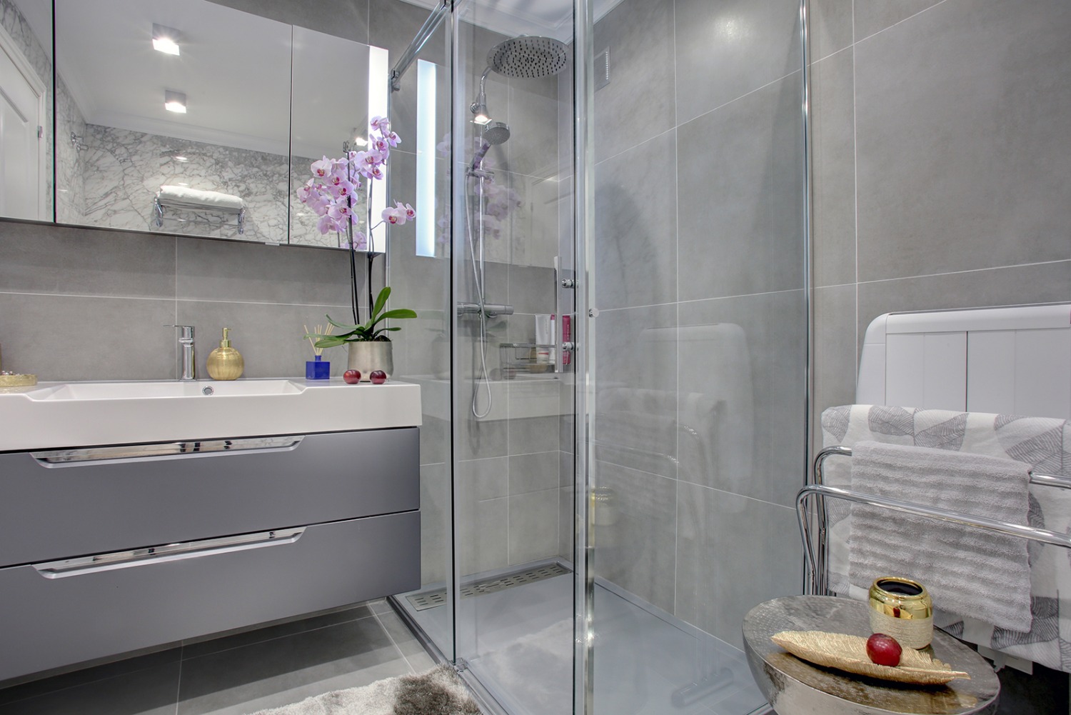 Playas del Duque 3 bedrooms Apartment, plus staff bedroom