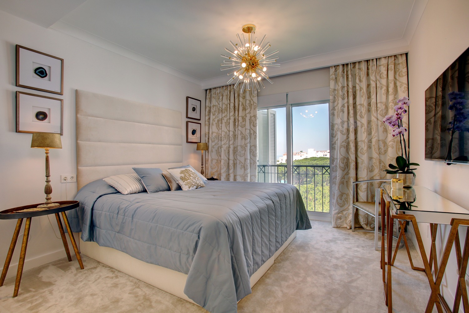 Playas del Duque 3 bedrooms Apartment, plus staff bedroom