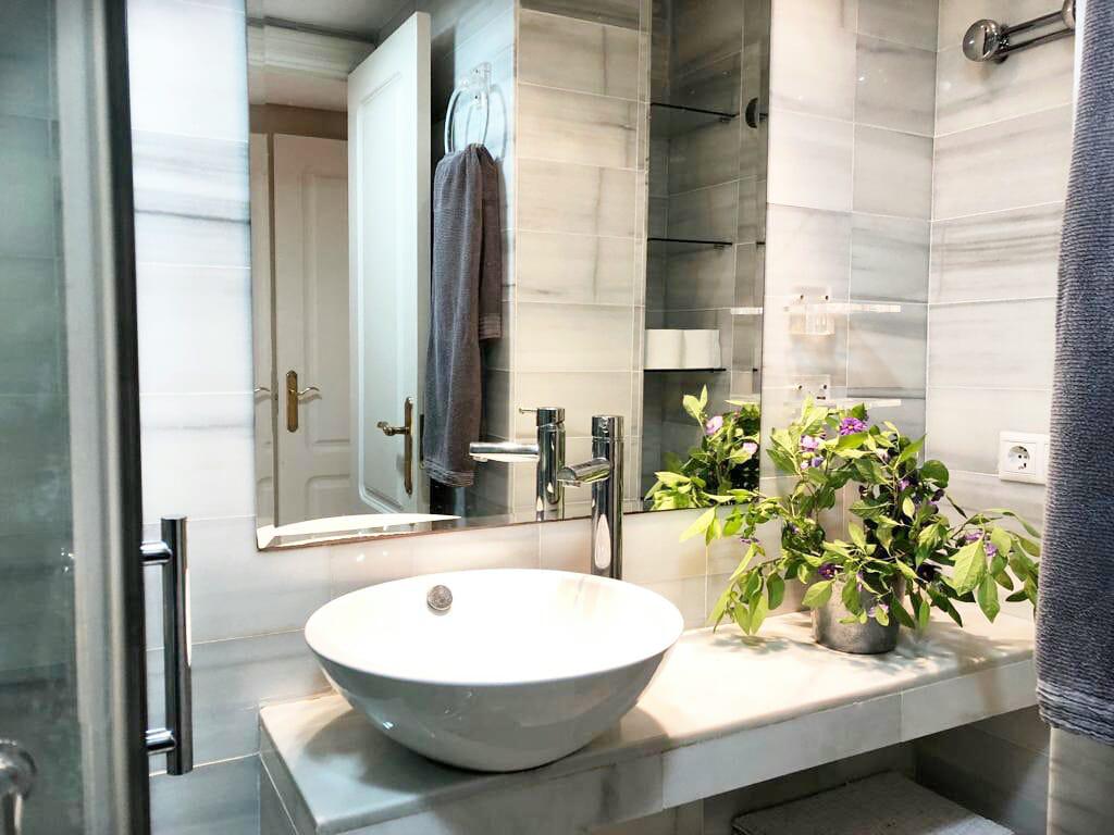 Appartement avec jardin privé. Location à long terme. Puerto Banús, Marbella.