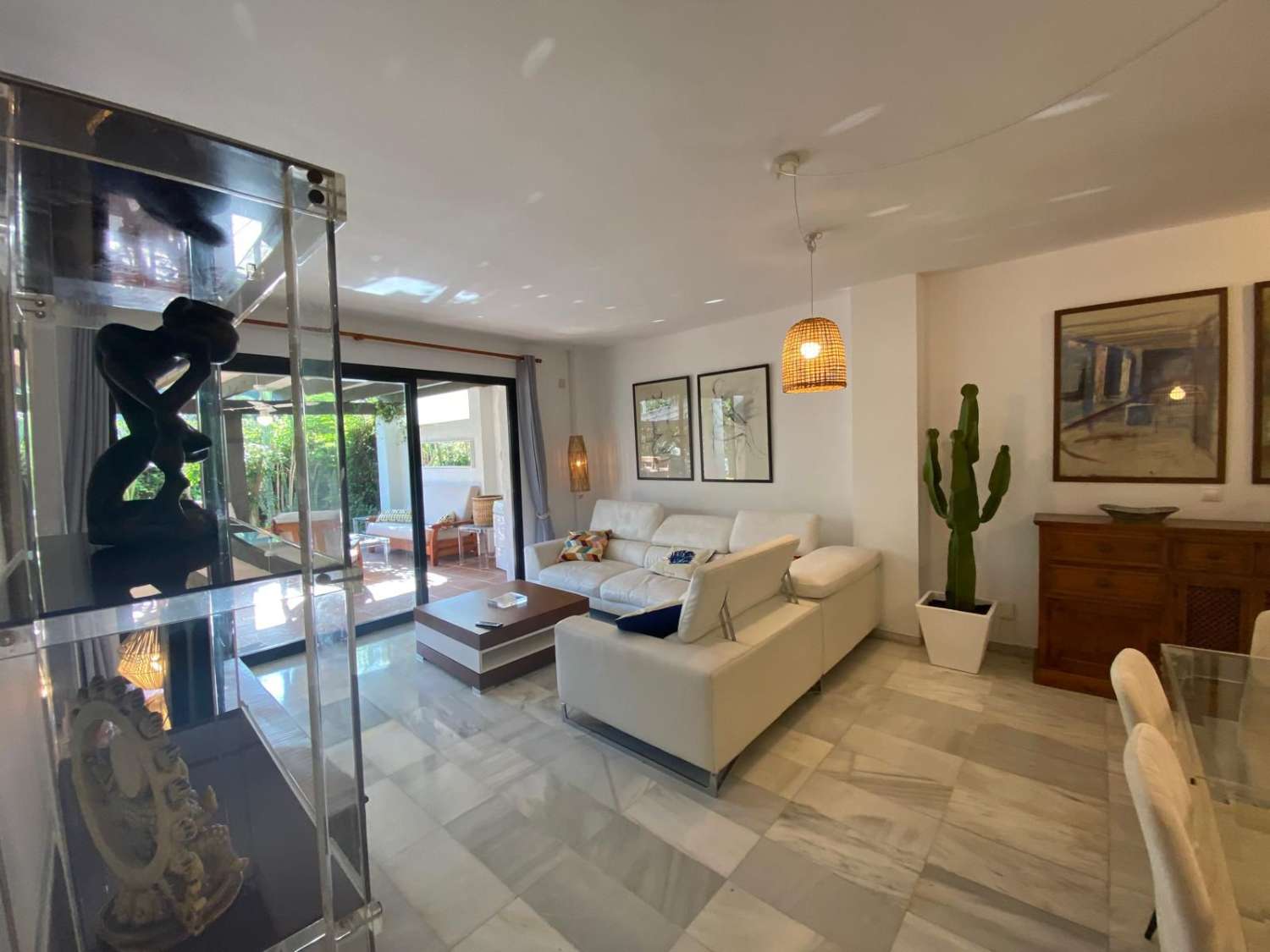 Appartement avec jardin privé. Location à long terme. Puerto Banús, Marbella.