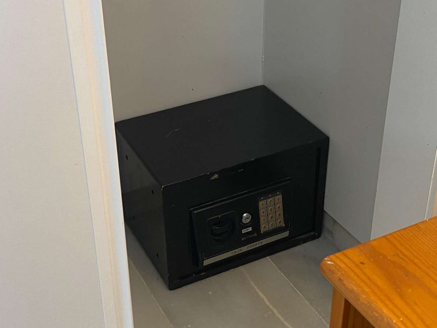 Appartement avec jardin privé. Location à long terme. Puerto Banús, Marbella.