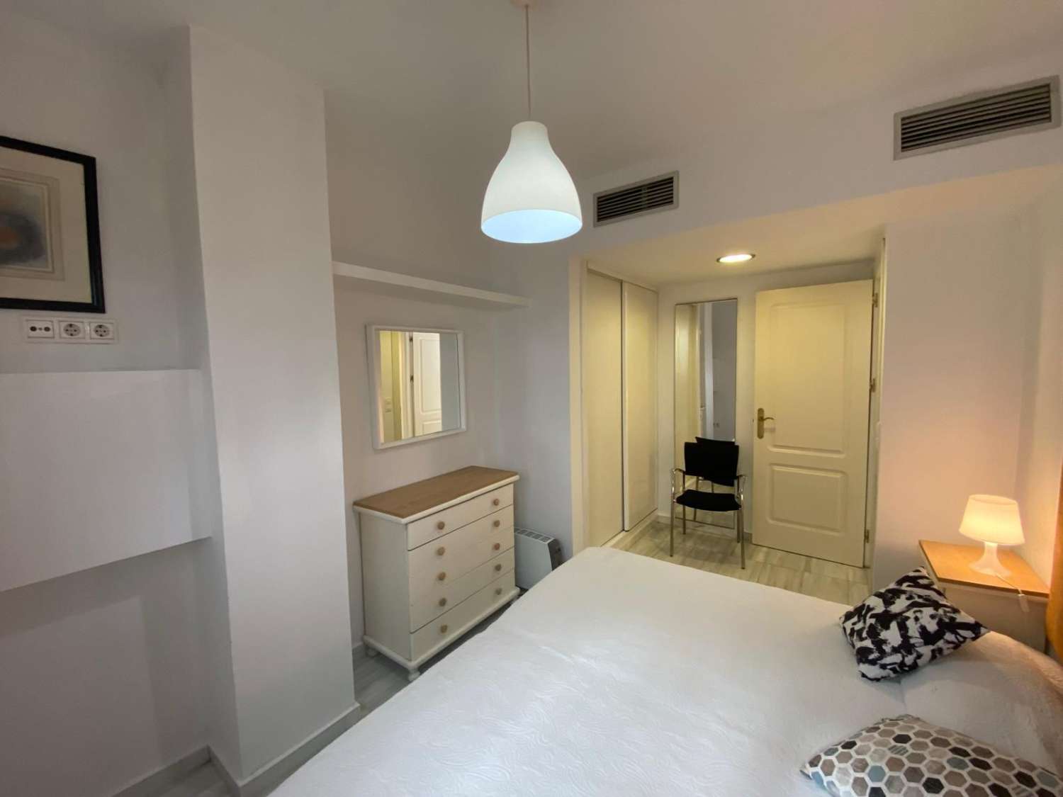 Appartement avec jardin privé. Location à long terme. Puerto Banús, Marbella.