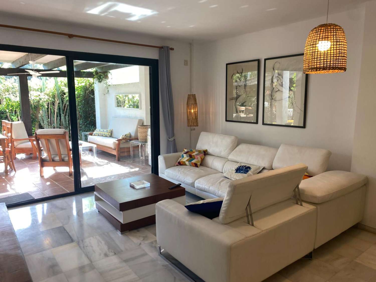 Appartement avec jardin privé. Location à long terme. Puerto Banús, Marbella.