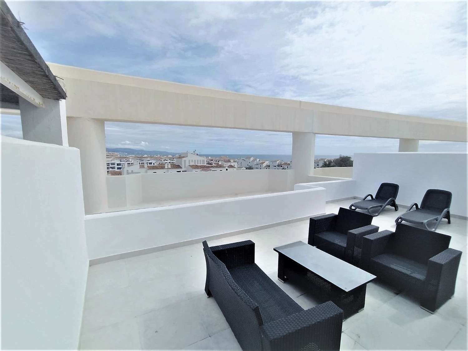Puerto Banus, Marbella. Beachfront, Penthouse. Long-term rental.