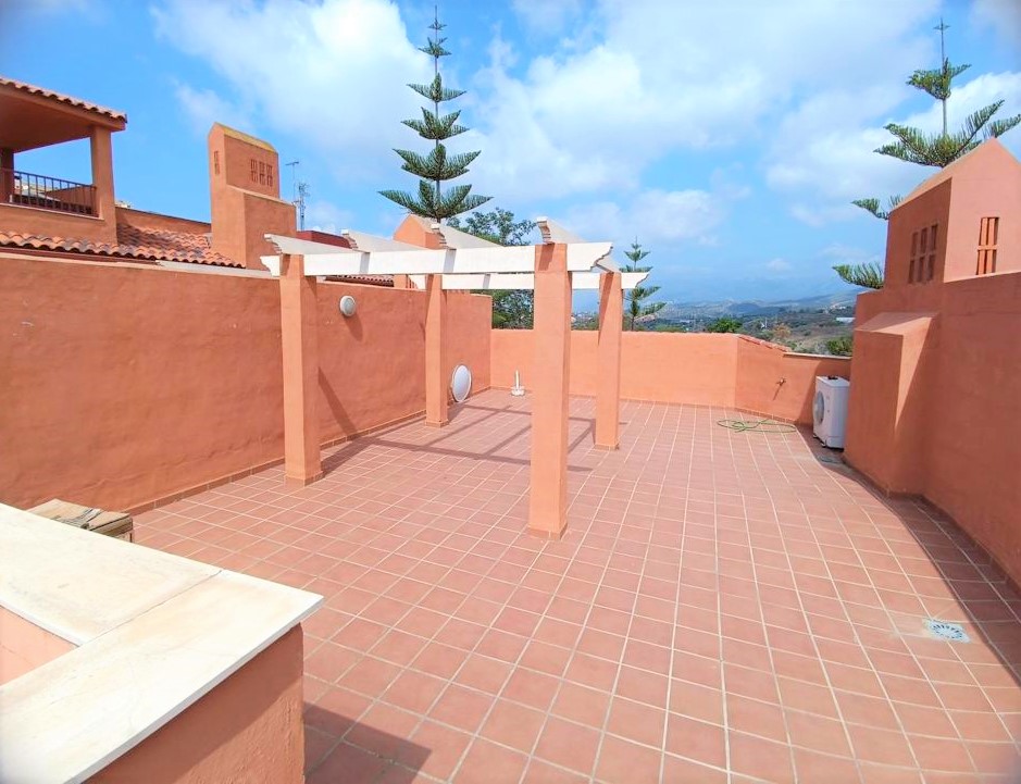 For Sale. Penthouse with roof terrace in Marbella, Málaga.