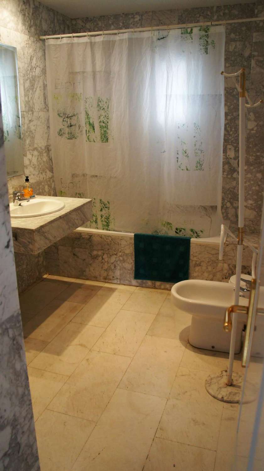 Vacation Rental. Apartment overlooking the sea. Puerto Banus, Marbella.