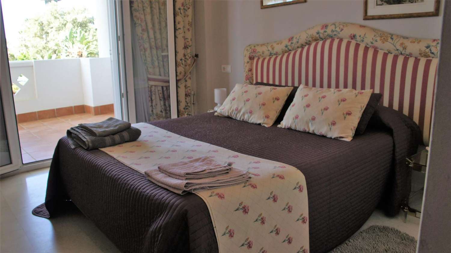 Vacation Rental. Apartment overlooking the sea. Puerto Banus, Marbella.