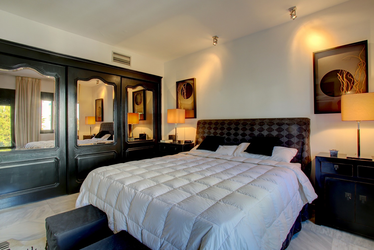 3 Bedroom Penthouse in Playa del Duque, Puerto Banus