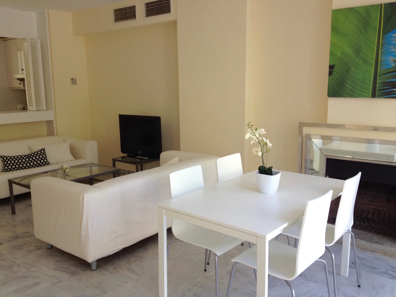 Duplex on the second floor. Second Line of Beach, Marbella City