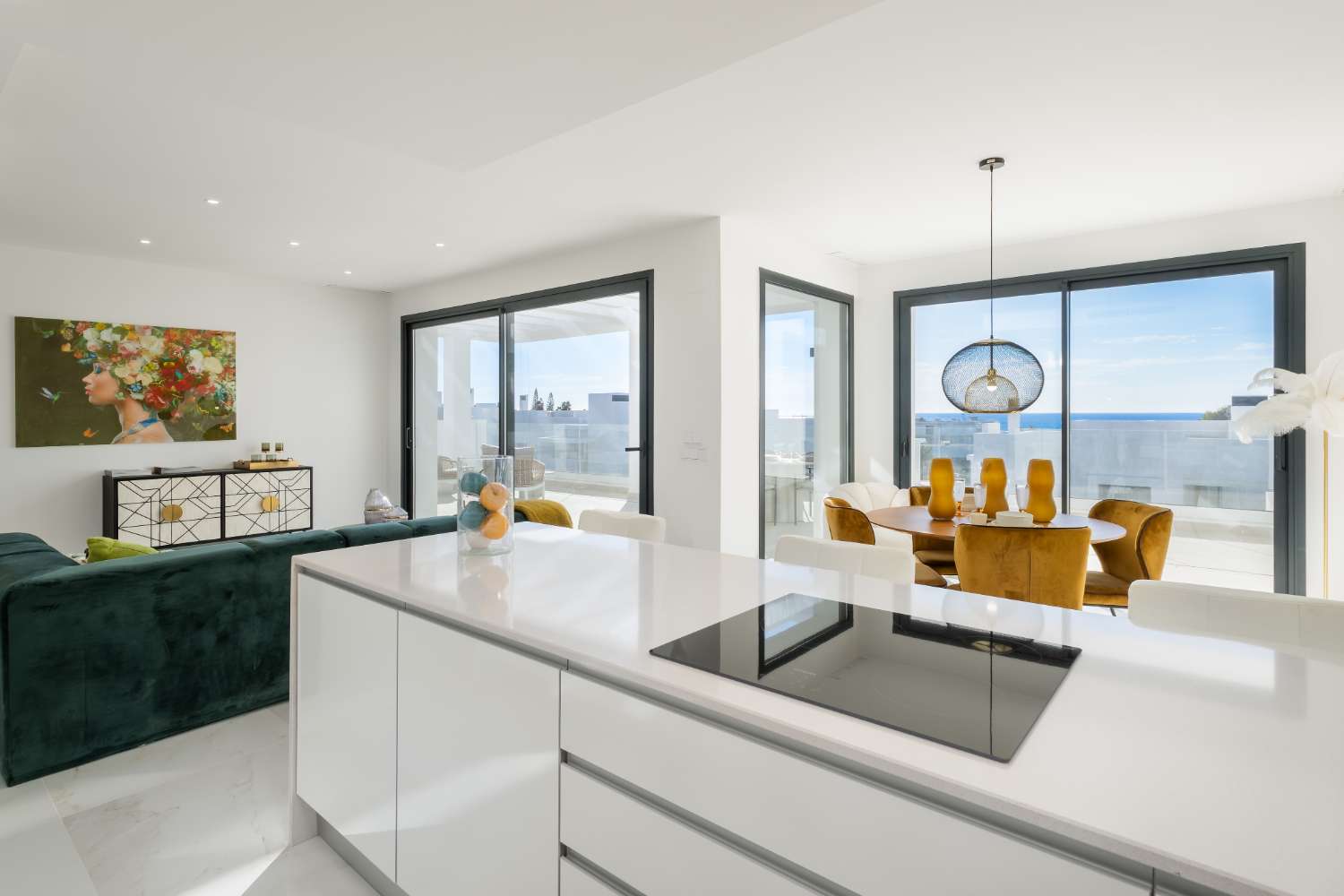 In vendita. Attico duplex con vista sul mare. Prezzi da €725.000.