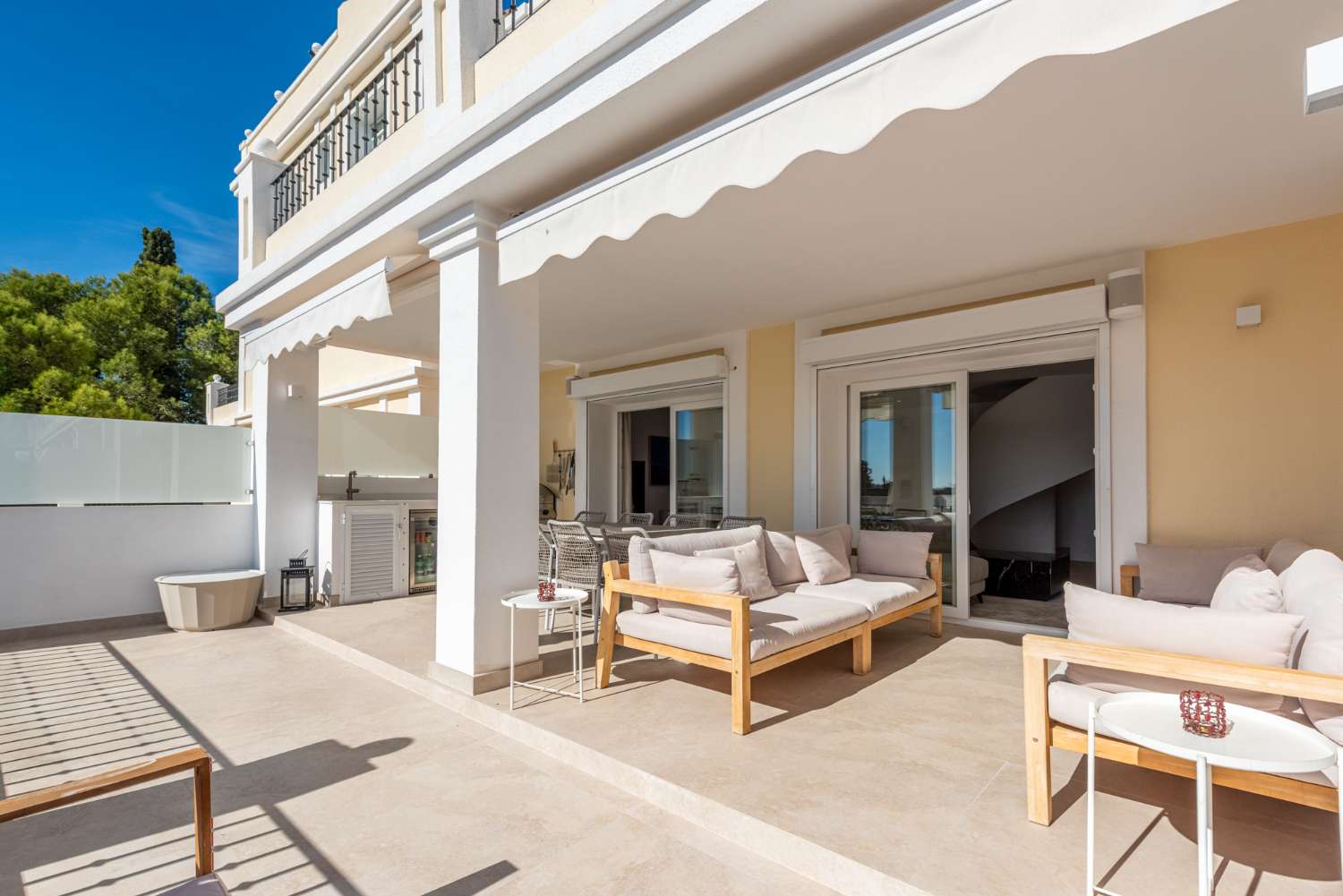 For sale, beautiful renovated semi-detached, sea views. In Aloha Gardens, Nueva Andalcia, Marbella.