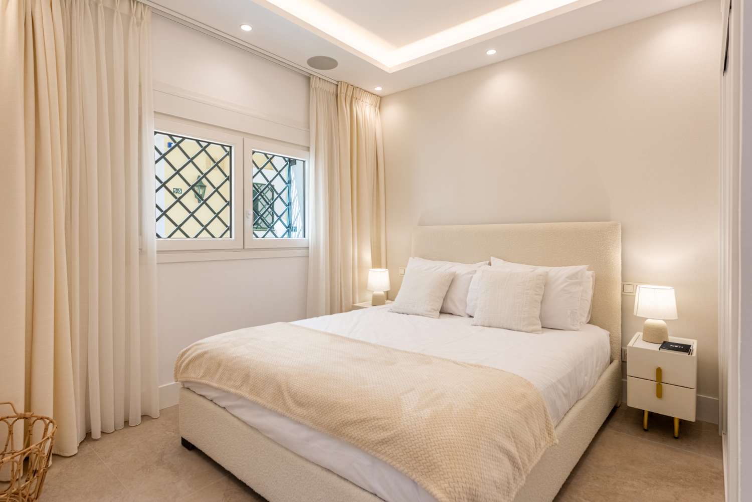 For sale, beautiful renovated semi-detached, sea views. In Aloha Gardens, Nueva Andalcia, Marbella.