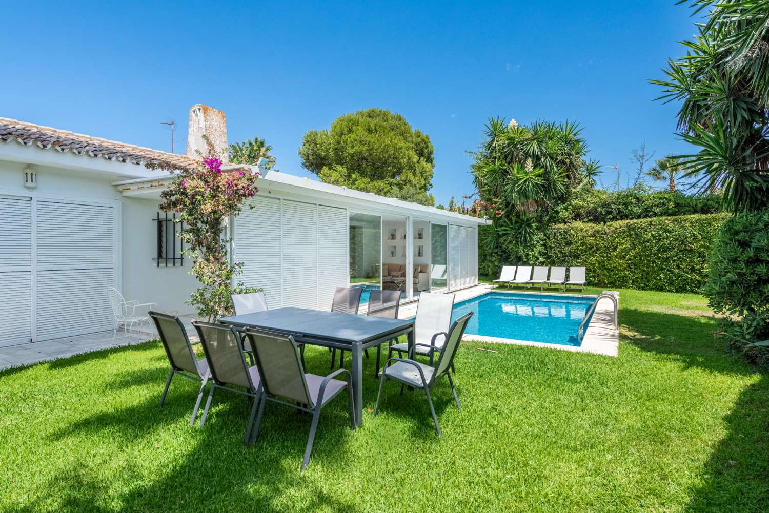 Villa for sale in Los Monteros, Marbella East, 100 meters from the beach.