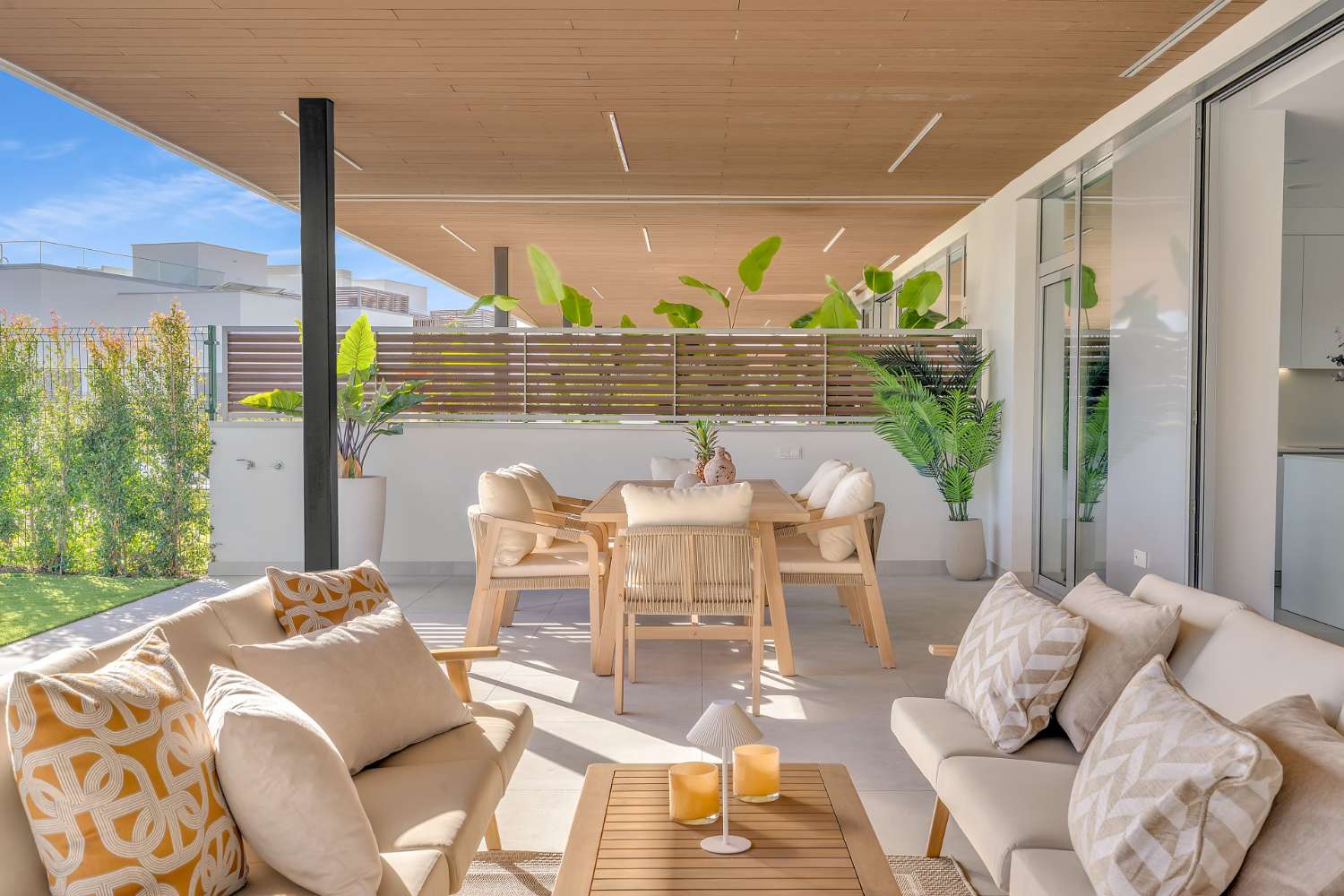 For sale, luxurious garden apartment with private pool, with 4 bedrooms, in Marbella East.