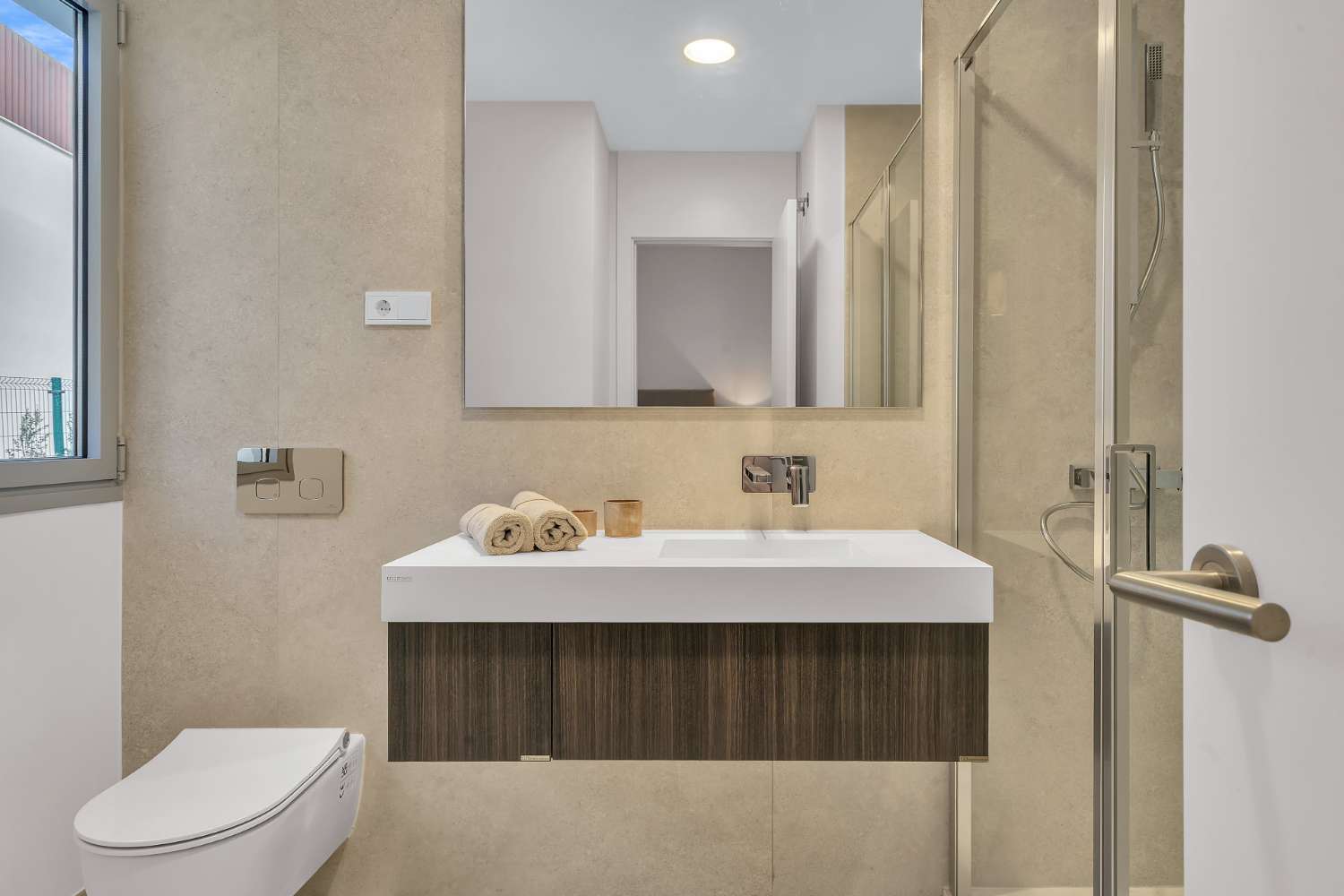 For sale, luxurious garden apartment with private pool, with 4 bedrooms, in Marbella East.