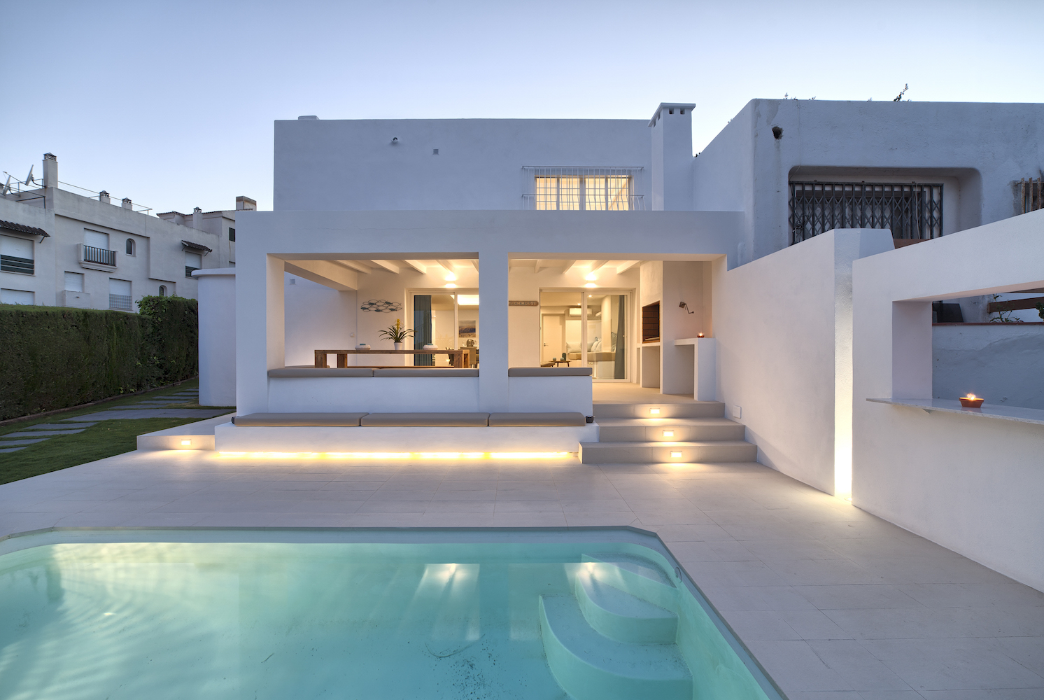 5 habitacions dobles, piscina privada, WiFi, Netflix. Vistes increïbles a la muntanya de la Concha