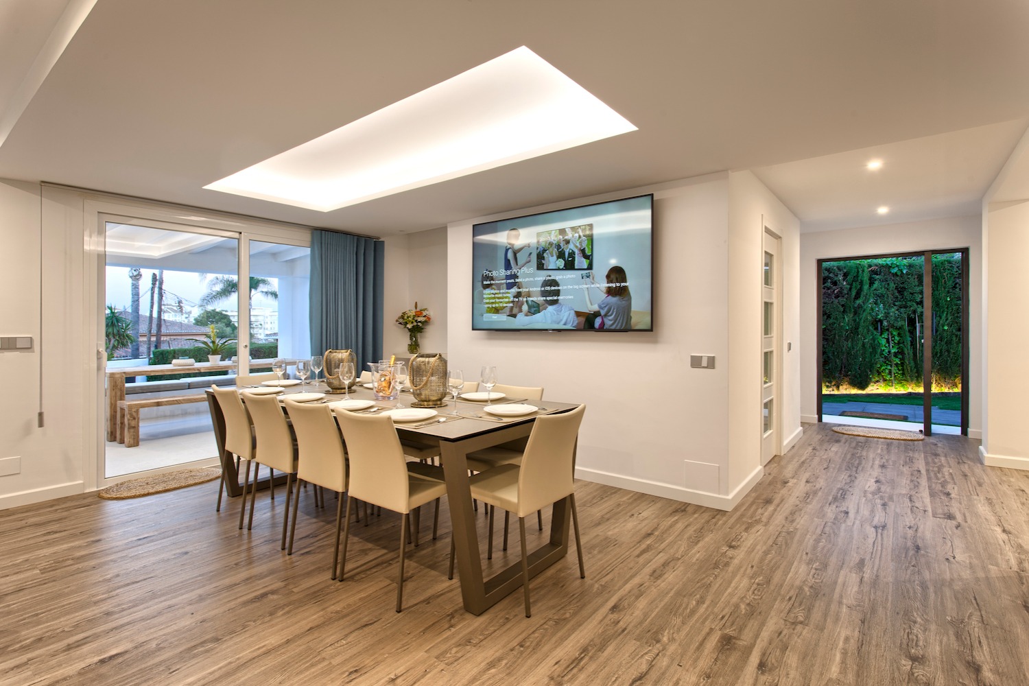 5 habitacions dobles, piscina privada, WiFi, Netflix. Vistes increïbles a la muntanya de la Concha