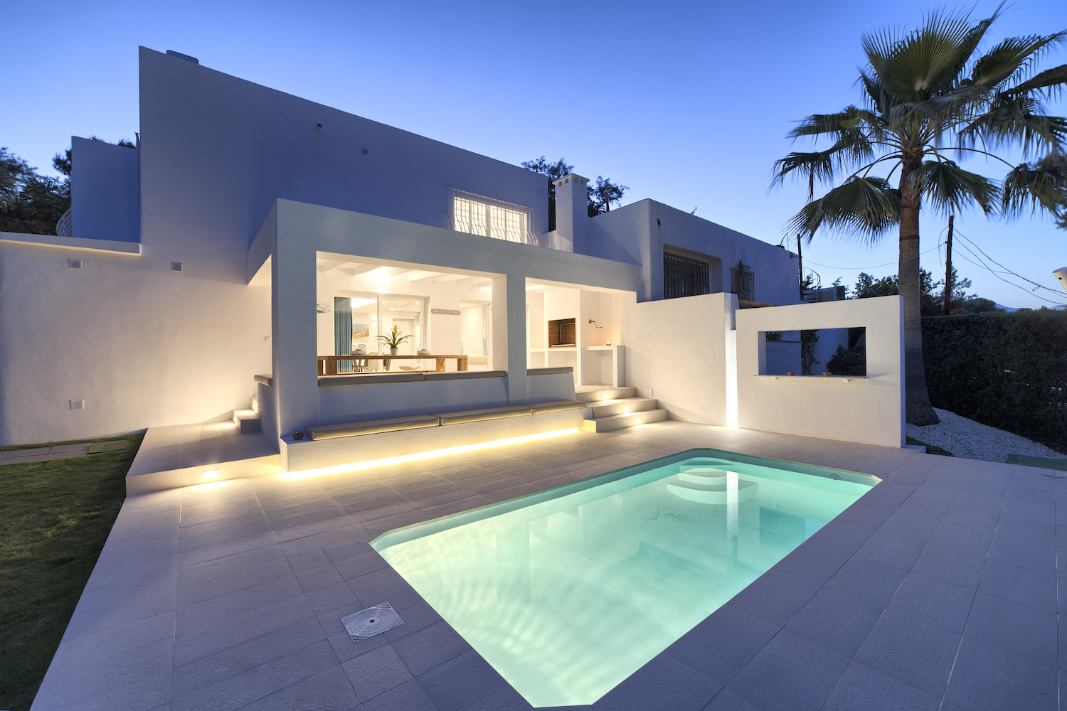 5 habitacions dobles, piscina privada, WiFi, Netflix. Vistes increïbles a la muntanya de la Concha