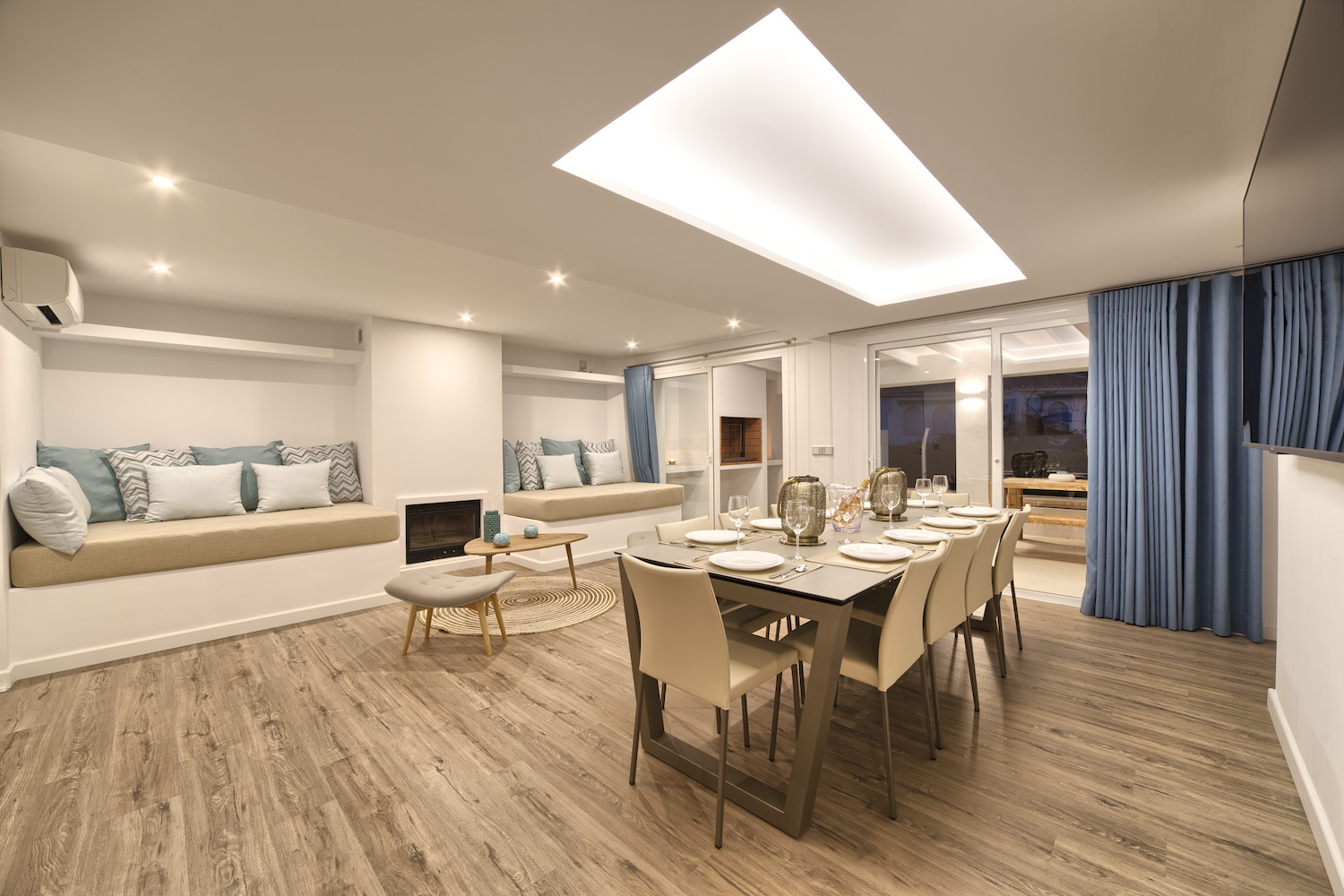 5 habitacions dobles, piscina privada, WiFi, Netflix. Vistes increïbles a la muntanya de la Concha