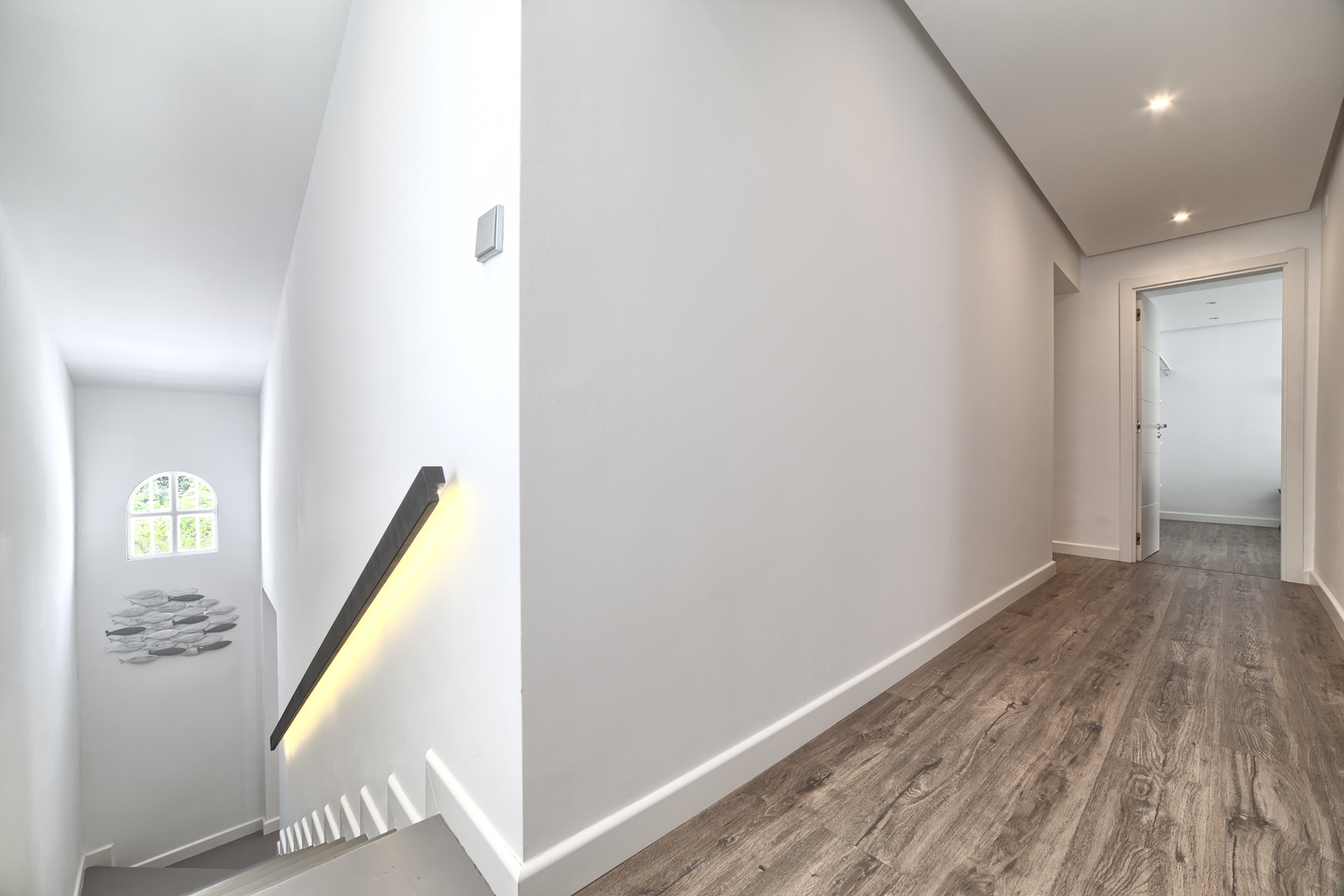 5 habitacions dobles, piscina privada, WiFi, Netflix. Vistes increïbles a la muntanya de la Concha