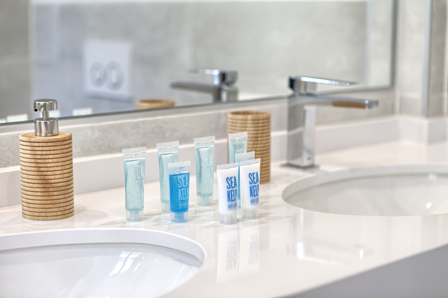 5 habitacions dobles, piscina privada, WiFi, Netflix. Vistes increïbles a la muntanya de la Concha