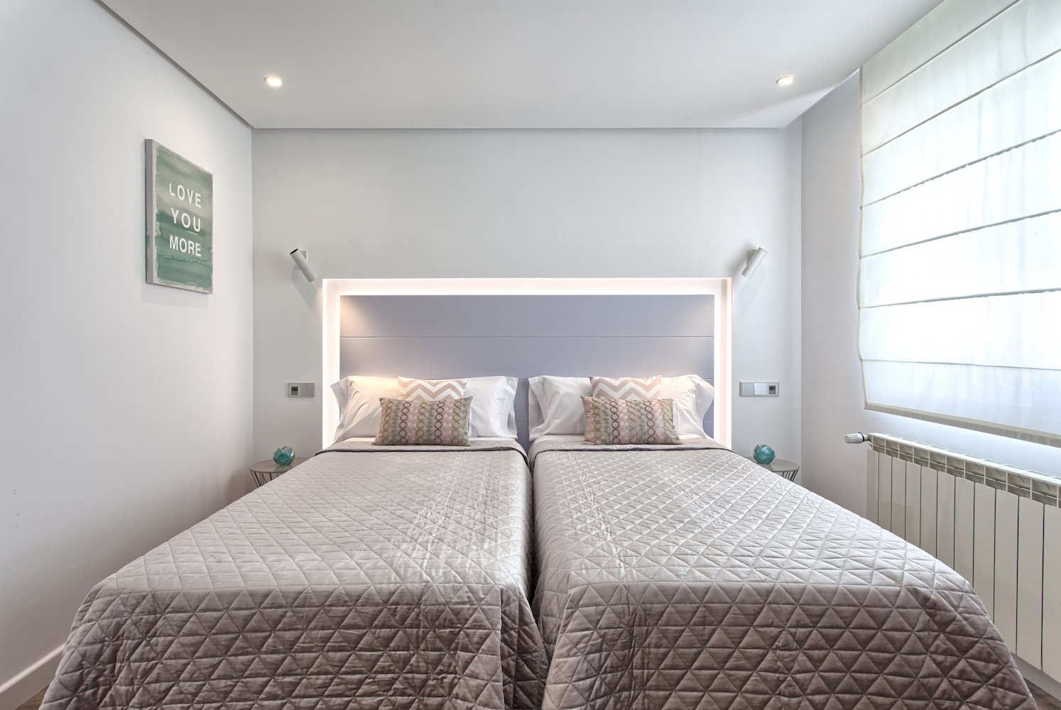 5 habitacions dobles, piscina privada, WiFi, Netflix. Vistes increïbles a la muntanya de la Concha