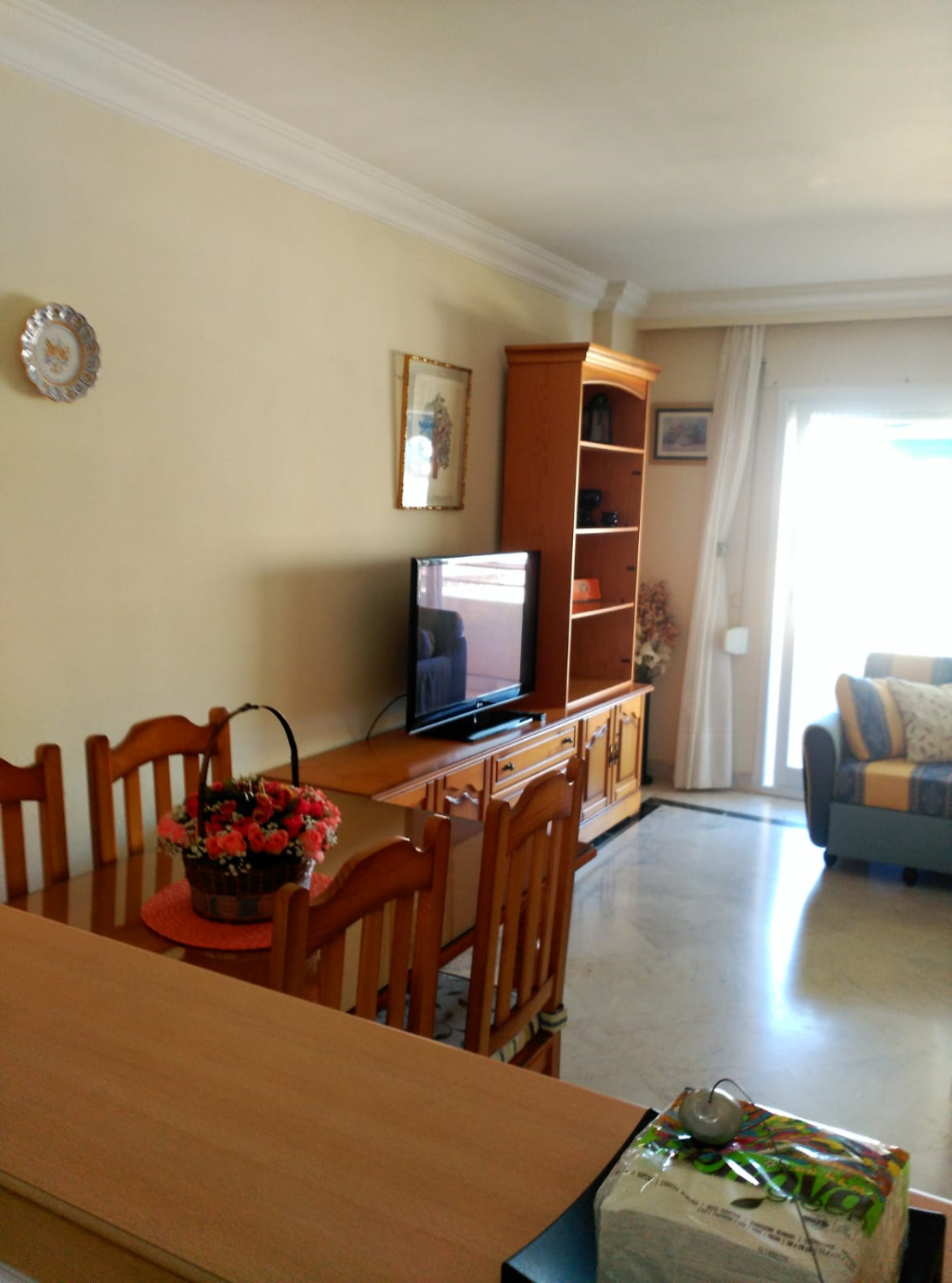 Steps from the beach and all kinds of services and entertainment. Fifth floor 2 bedrooms. Puerto Banus