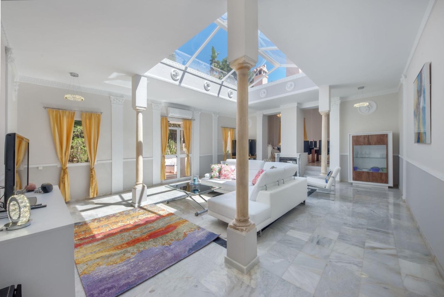 9 dvoulůžkových pokojů - 7 koupelen - Pro 20 osob - Marbella East