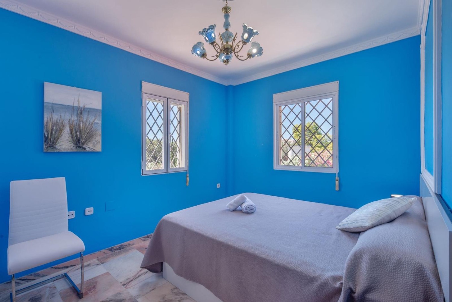 9 double bedrooms - 7 bathrooms - Sleeps up to 20 people - Marbella East