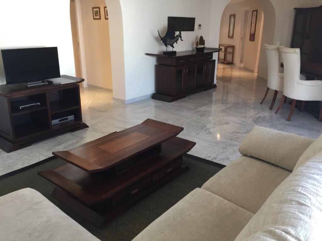 Puerto Banus. Fourth floor. Steps from the beach for rent. 3 Bedrooms and 3 Bathrooms.