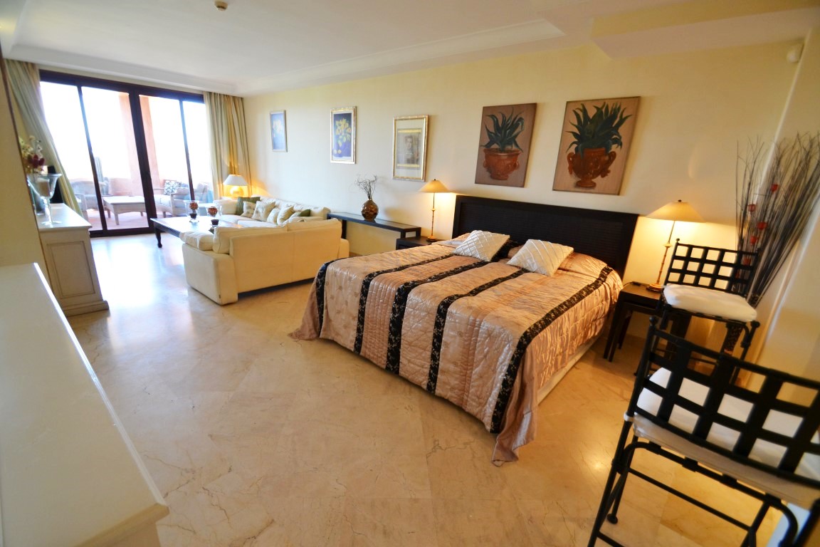 غرفة نوم في السطر الأول من الشاطئ، Estepona