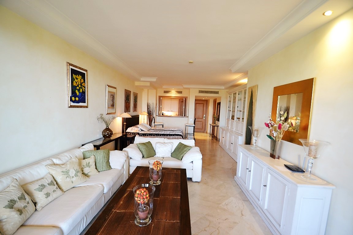 غرفة نوم في السطر الأول من الشاطئ، Estepona