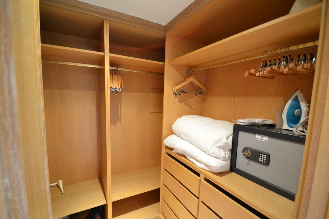 غرفة نوم في السطر الأول من الشاطئ، Estepona