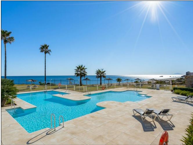 New build with spectacular first line sea views with private access to the beach! The two-bedroom apartment starts at €281,200.