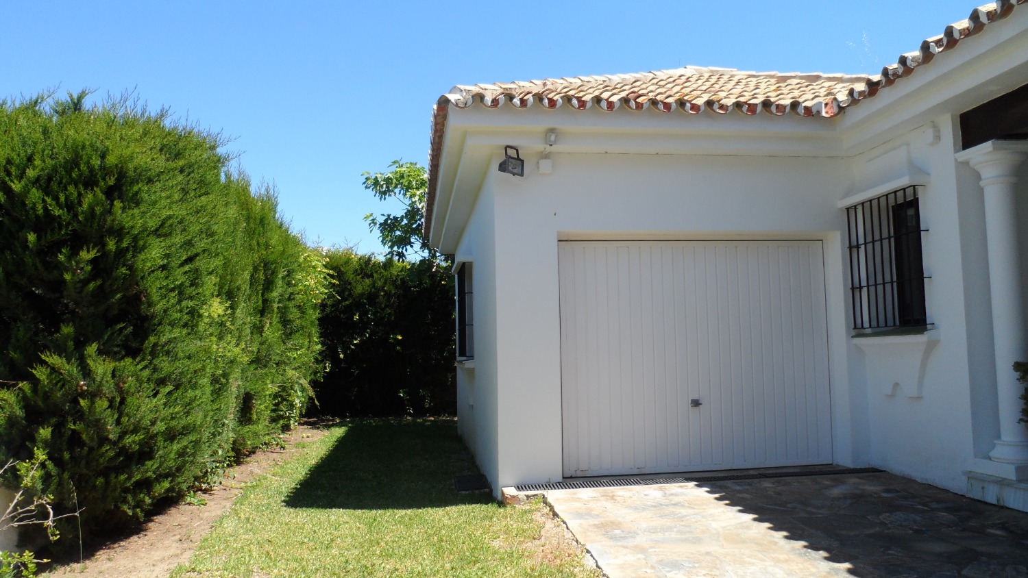 Вілла на продаж в Guadalmina Alta (Marbella)