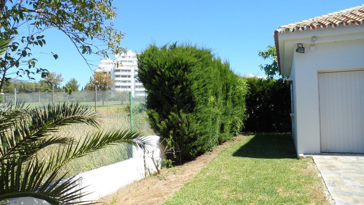 Вілла на продаж в Guadalmina Alta (Marbella)