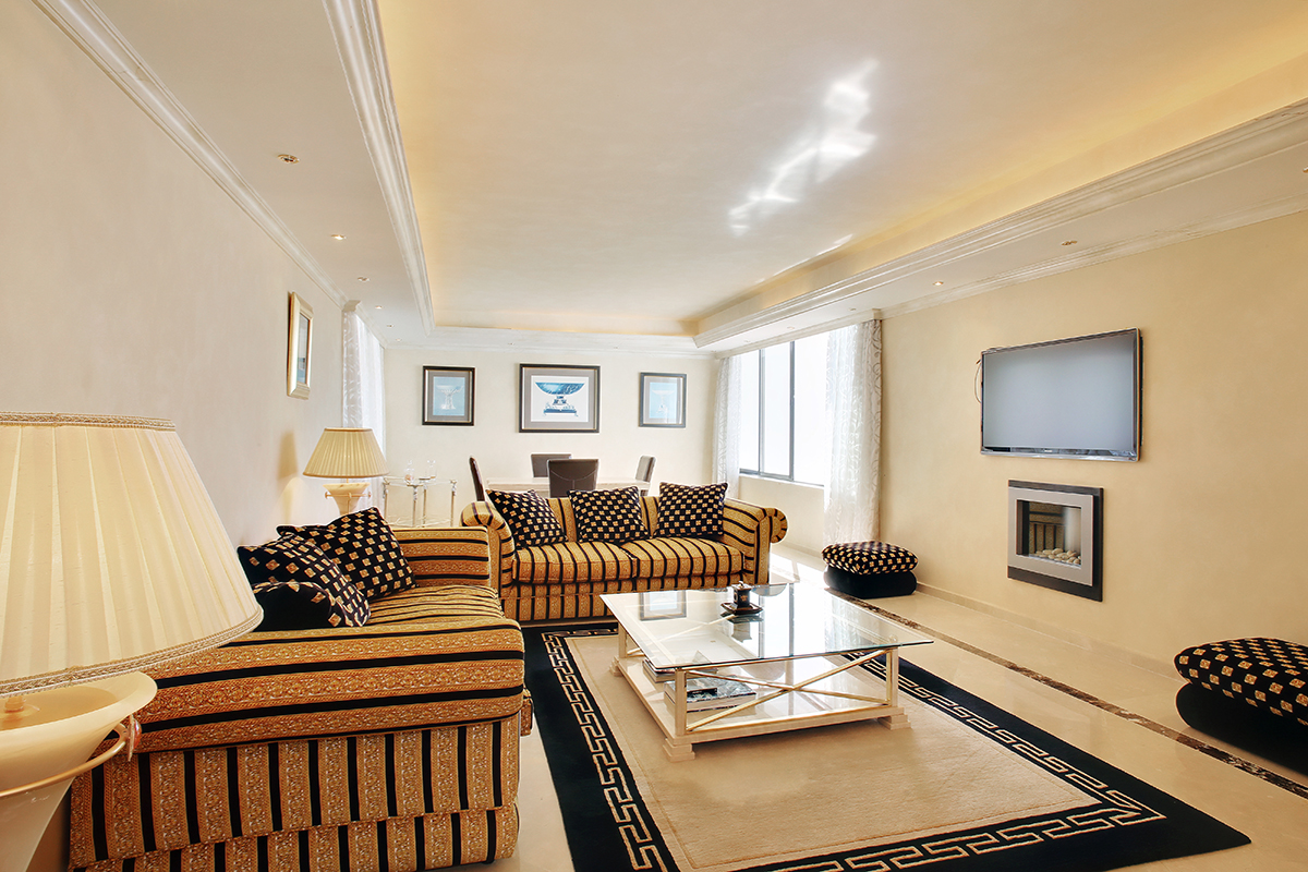 For rent. Apartment with sea views. Puerto Banus. Marbella.