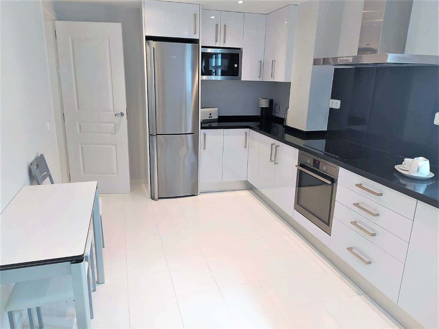 Puerto Banus, Marbella. Beachfront, Penthouse. Long-term rental.