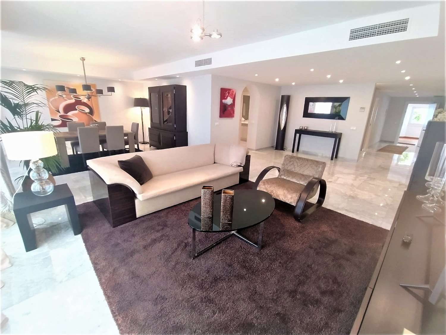 Puerto Banus, Marbella. Beachfront, Penthouse. Long-term rental.