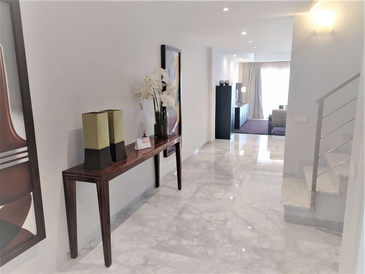 Puerto Banus, Marbella. Beachfront, Penthouse. Long-term rental.