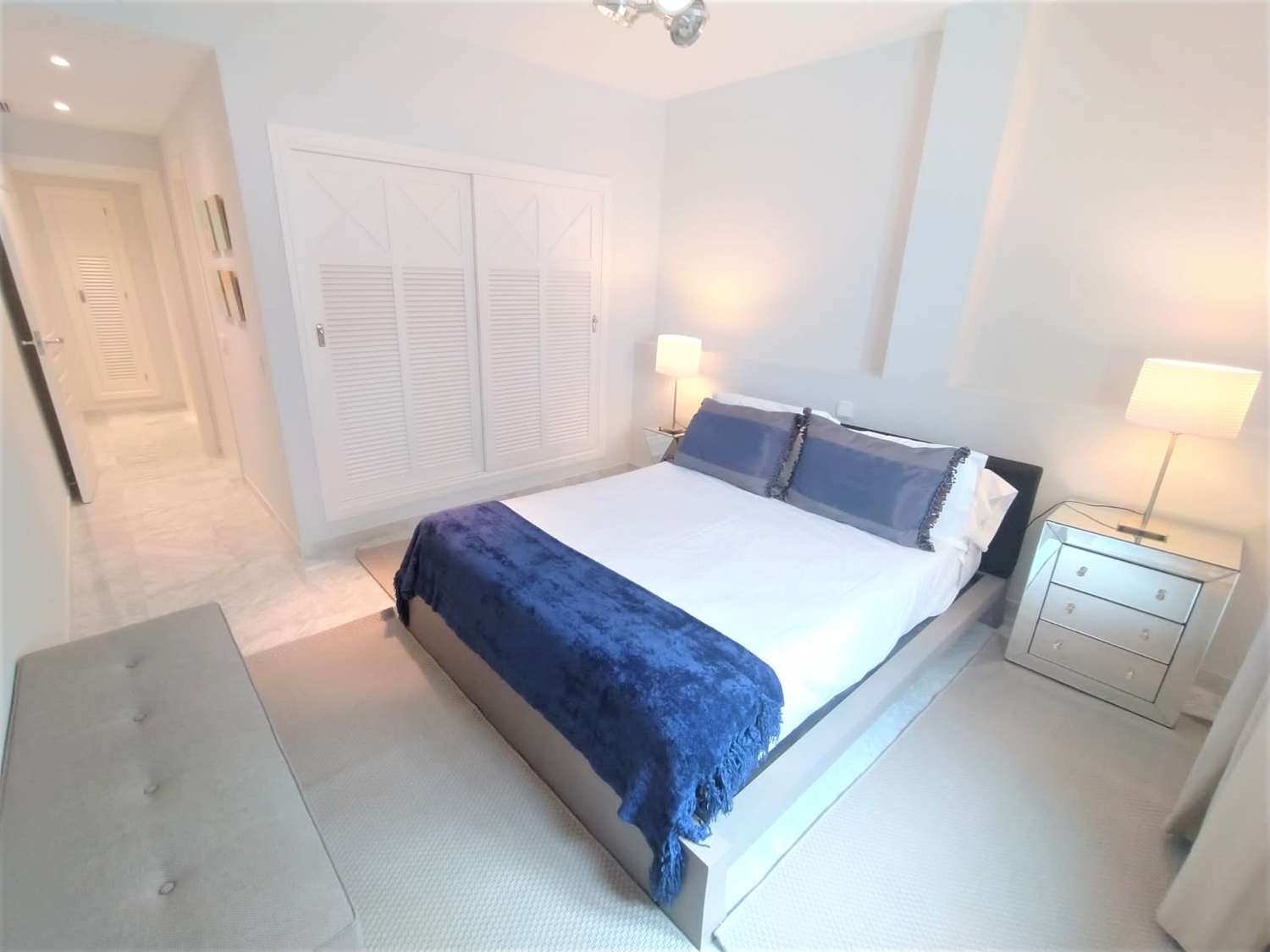 Puerto Banus, Marbella. Beachfront, Penthouse. Long-term rental.