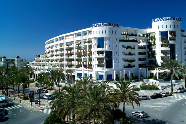 Puerto Banus, Marbella. Beachfront, Penthouse. Long-term rental.